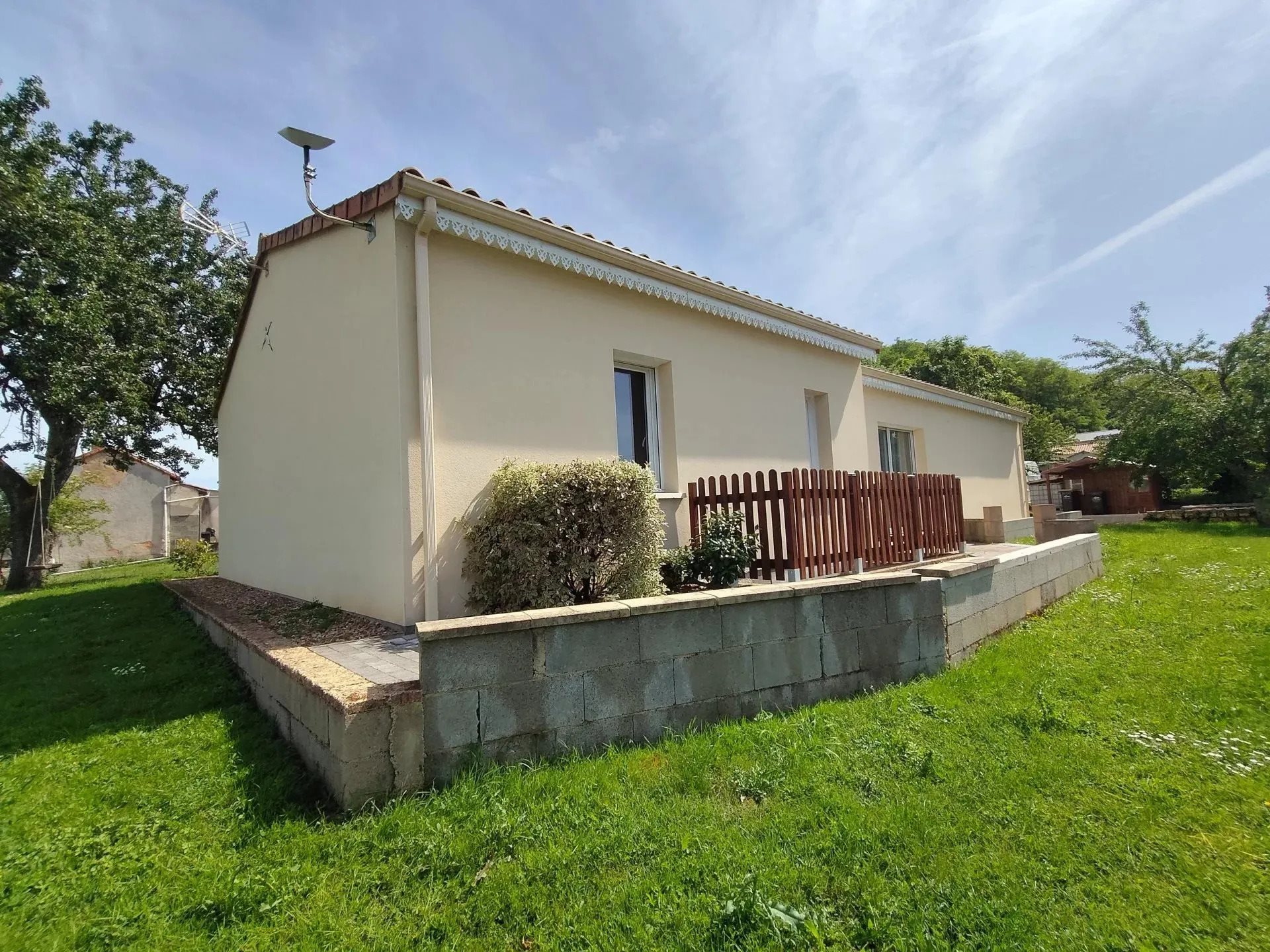 Maison à vendre, 97m², Civaux