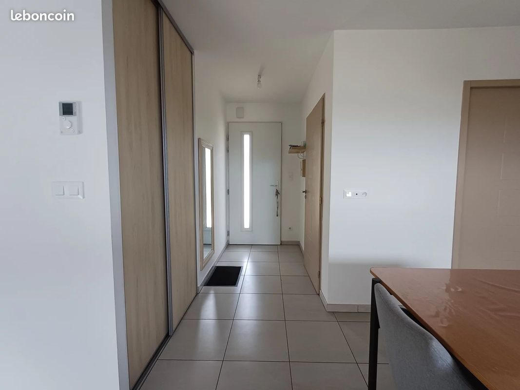 Maison à louer, 90m², Bouresse