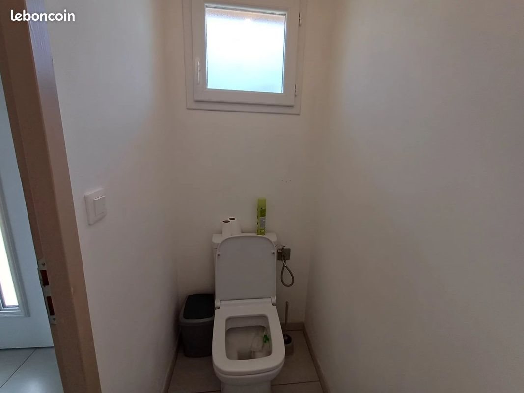 Maison à louer, 90m², Bouresse