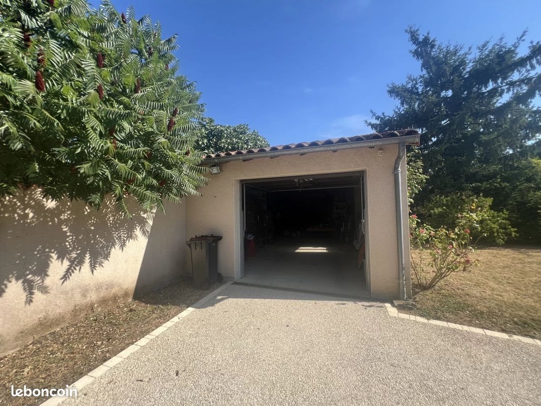 Maison à vendre, 110m², Fleuré