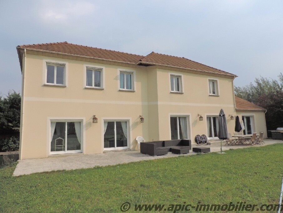 Maison à louer, 241m², Saint-Brice-sous-Forêt