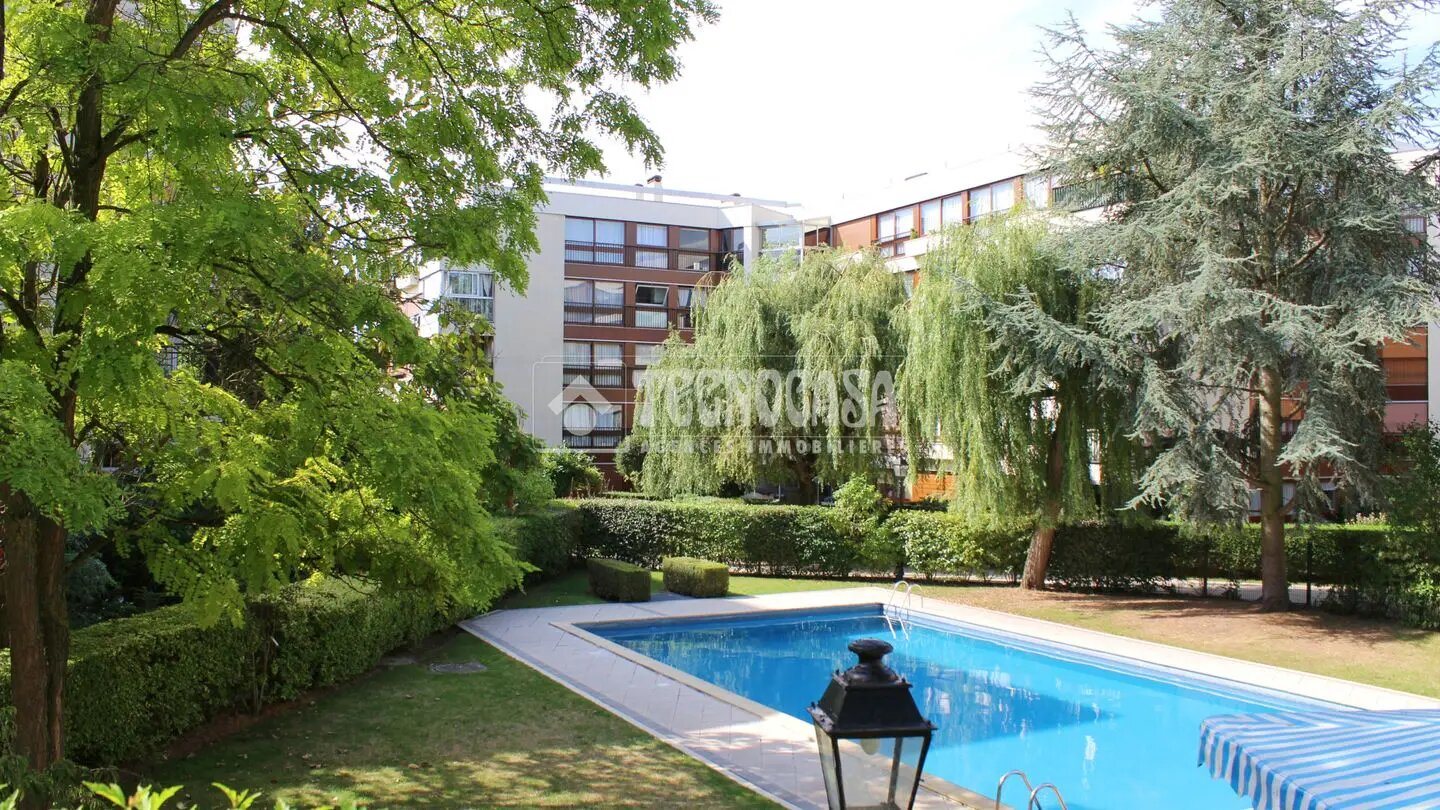 Appartement à vendre, 61m², Le Chesnay