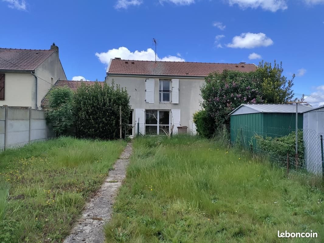 Maison à vendre, 77m², Crèvecoeur-le-Grand