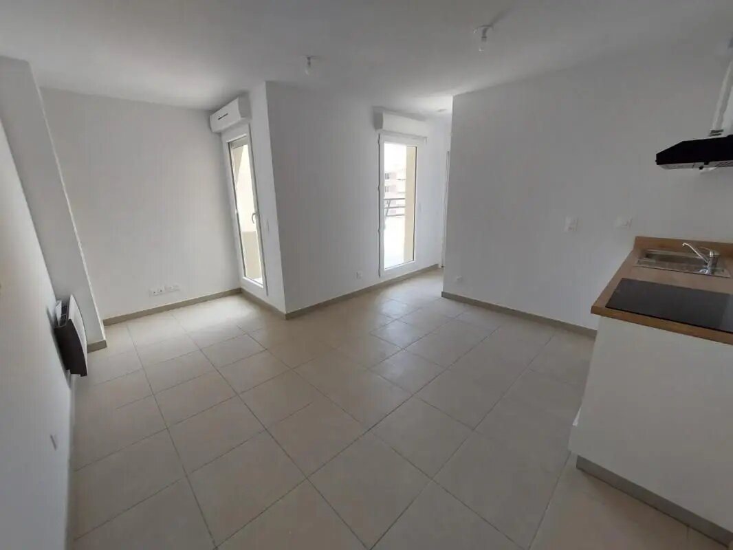 Appartement à louer, 32m², Nîmes