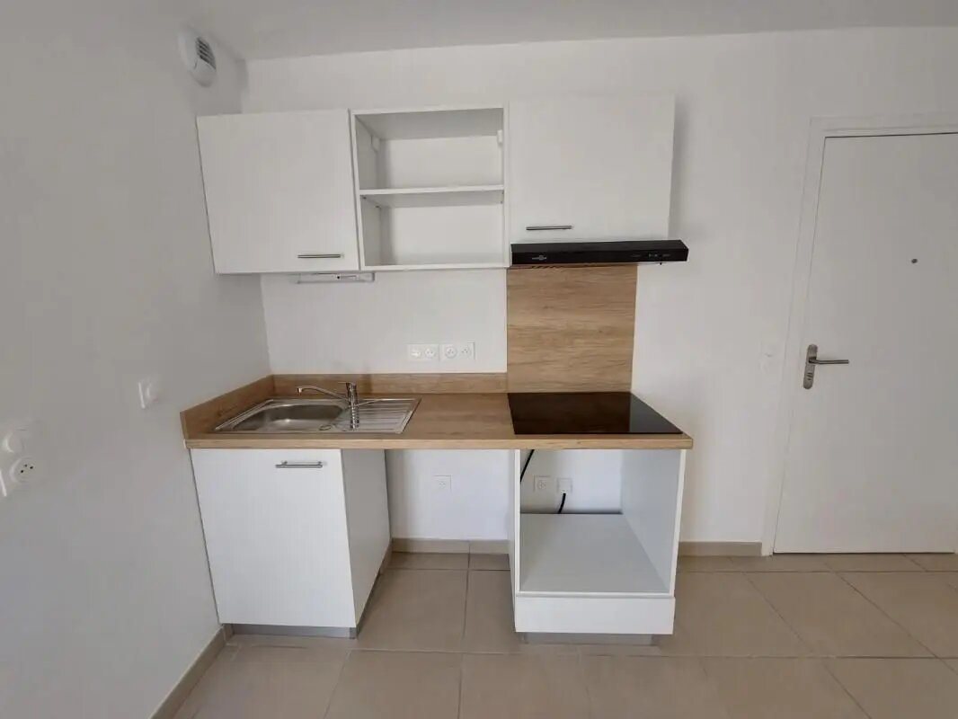 Appartement à louer, 32m², Nîmes