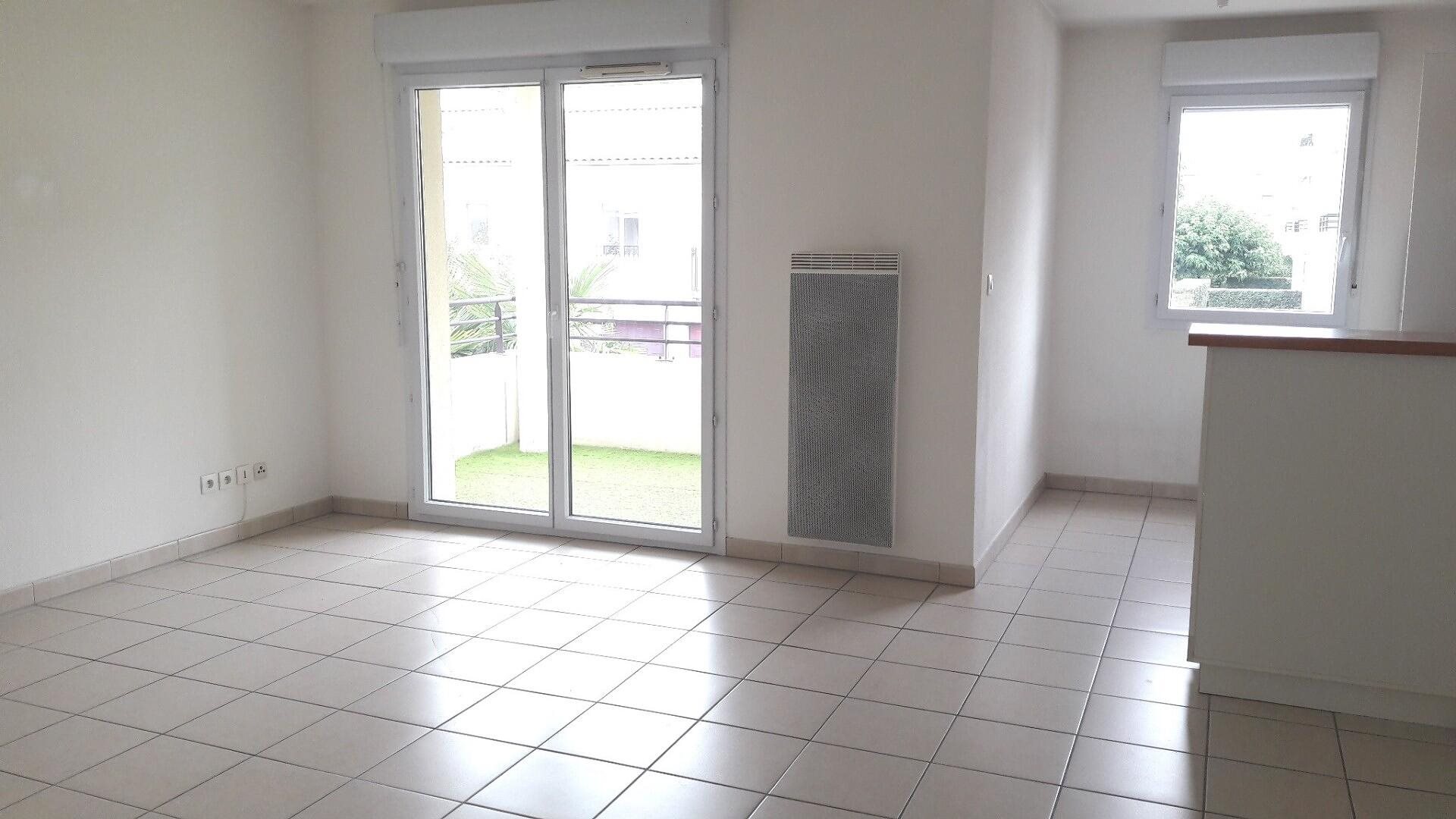 Appartement à louer, 62m², Talence