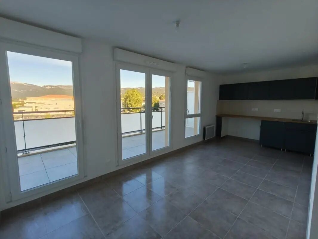Appartement à louer, 40m², Trets