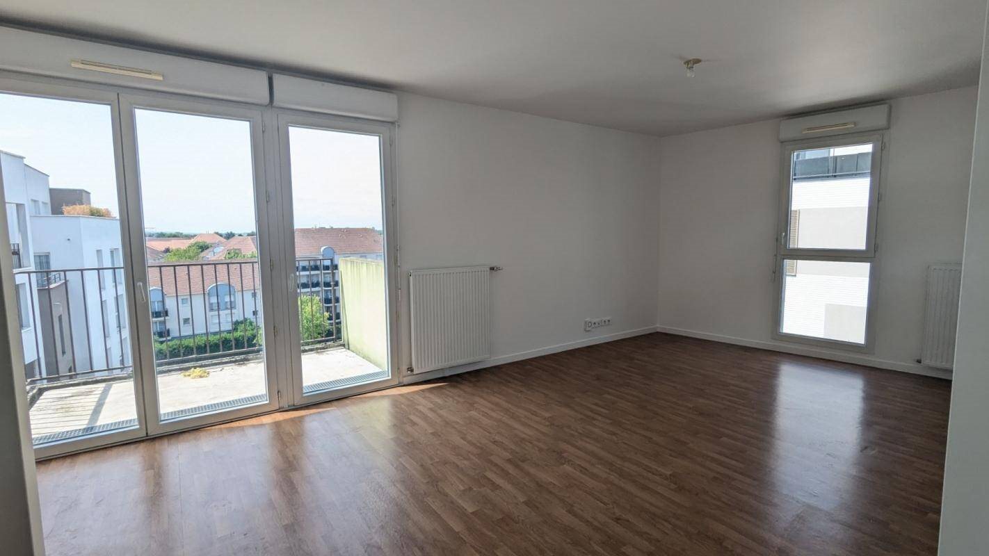Appartement à louer, 66m², Cergy