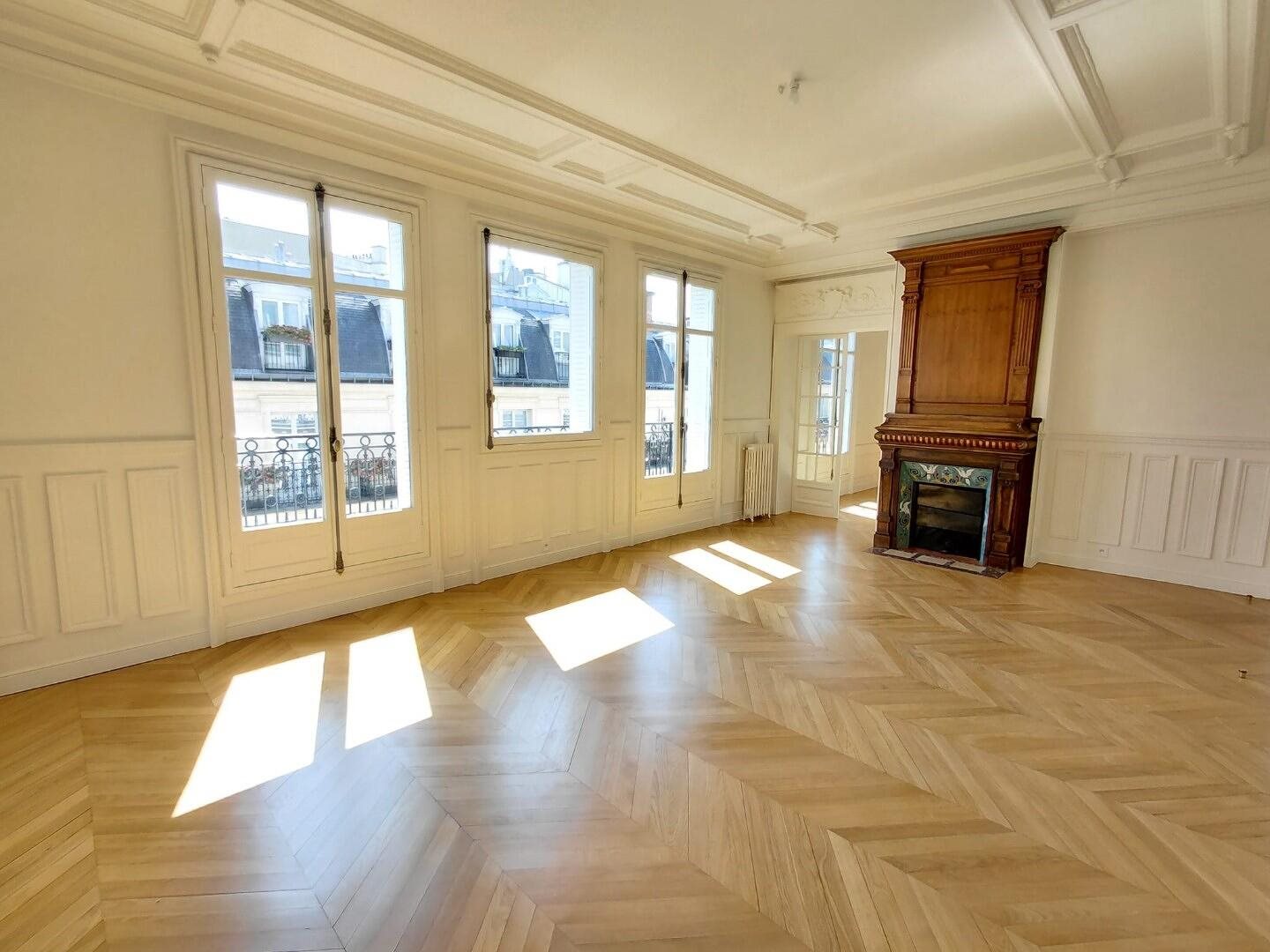 Appartement à louer, 319m², Roanne