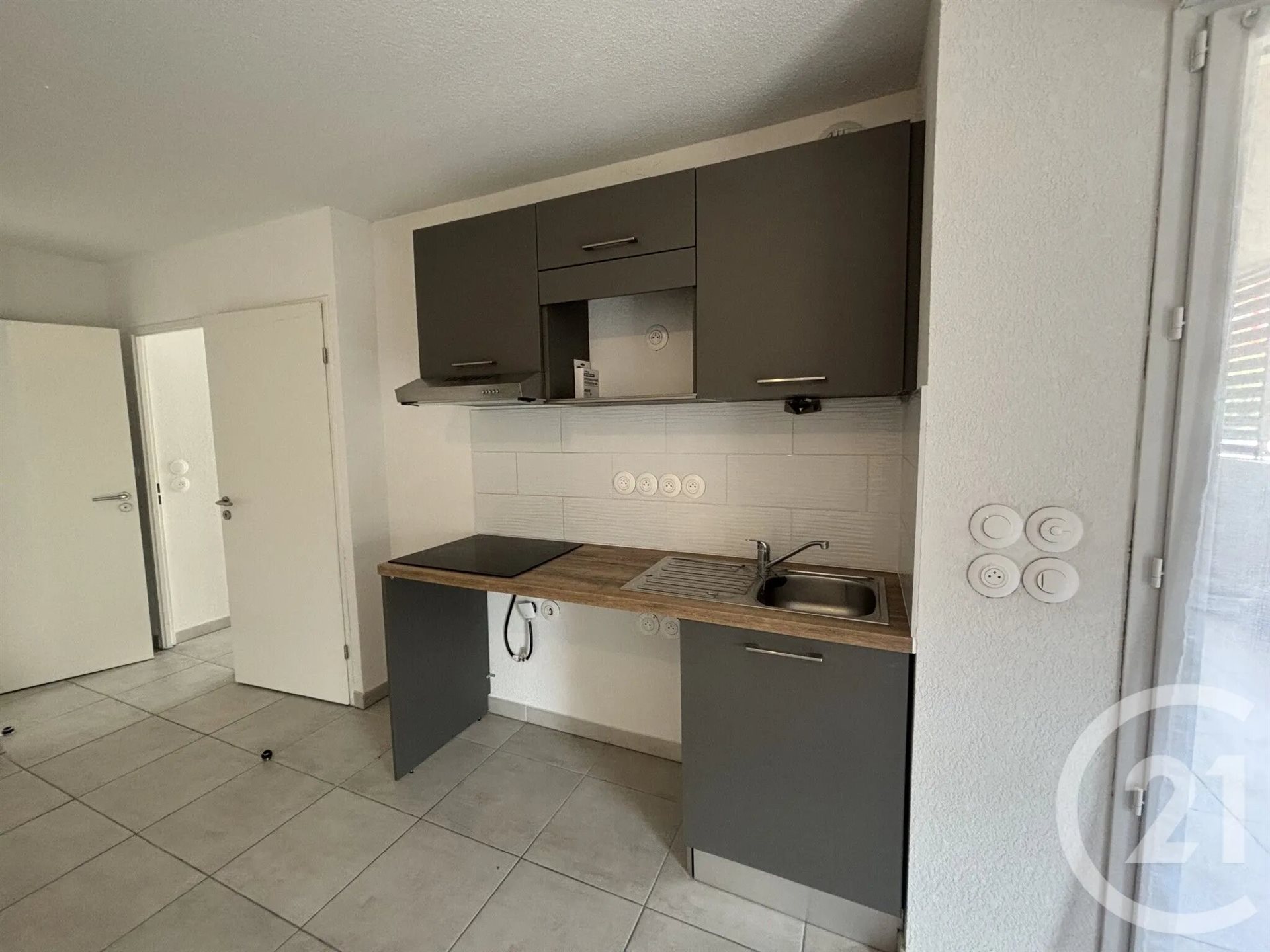 Appartement à louer, 57m², Nîmes