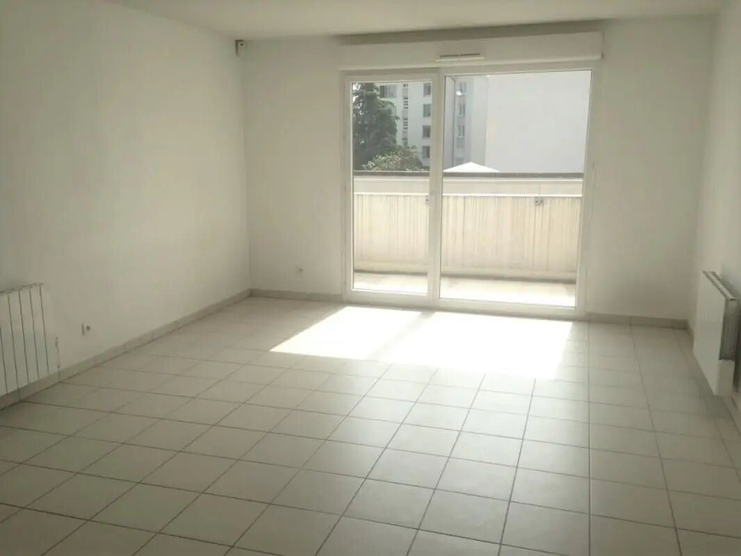 Appartement à louer, 62m², Vénissieux