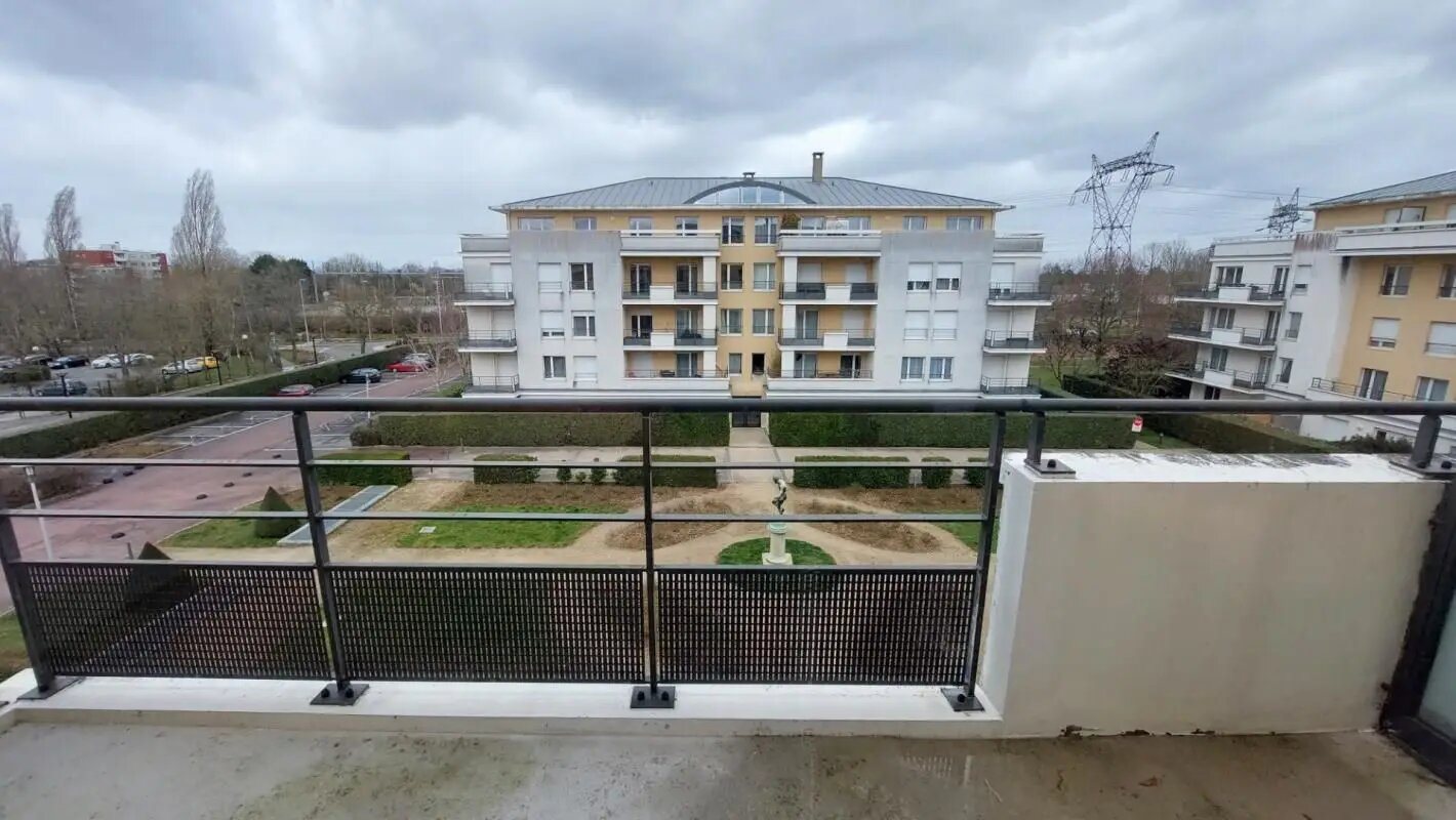 Appartement à louer, 43m², Elancourt