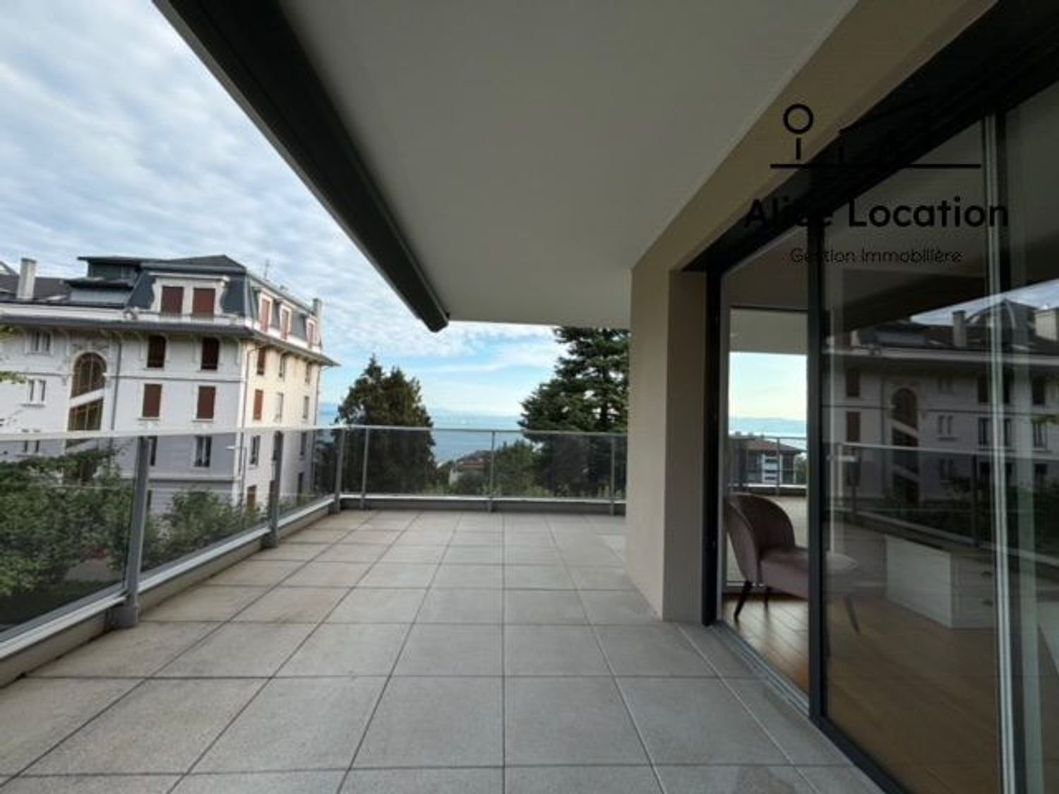 Appartement à louer, 70m², Évian-les-Bains