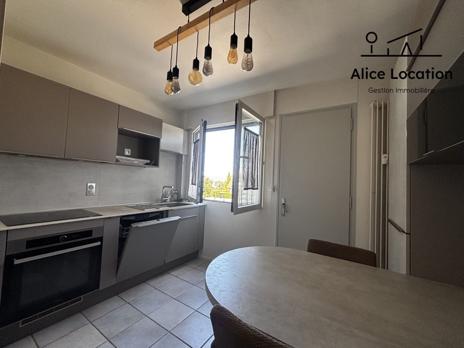 Appartement à louer, 42m², Neuvecelle