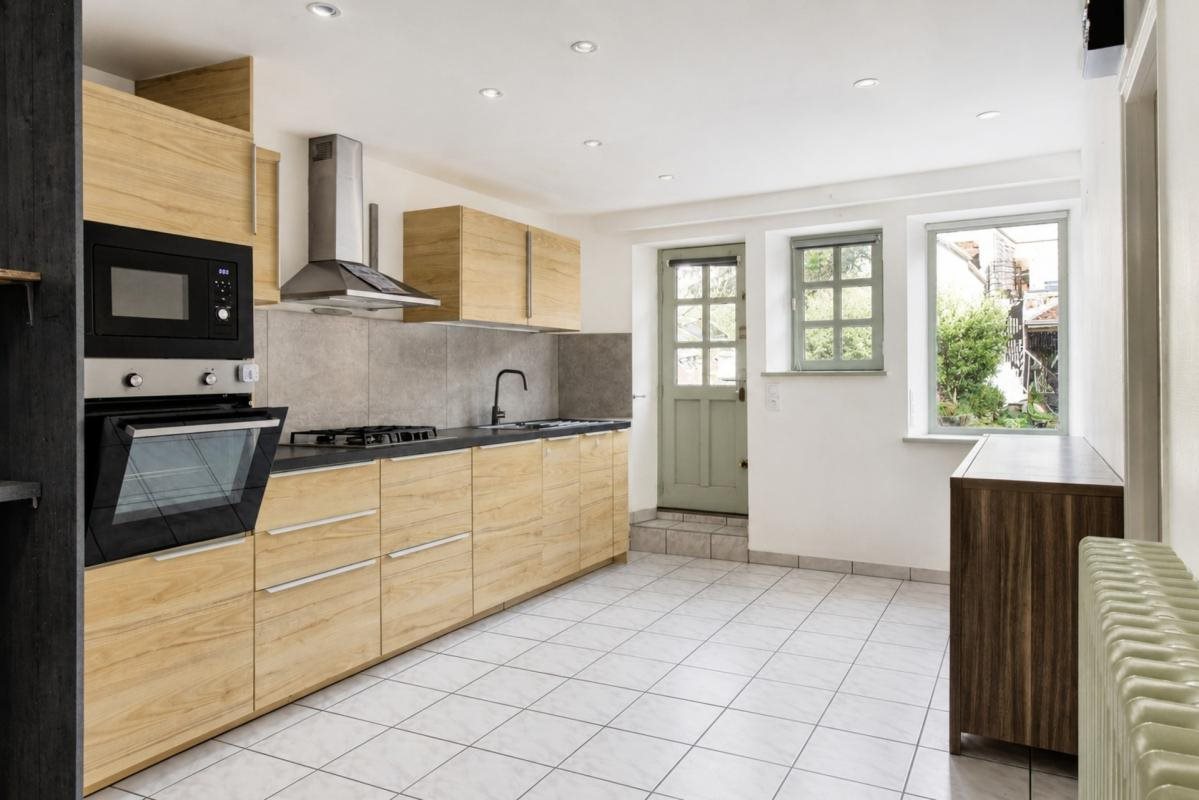 Maison à vendre, 171m², Sampans