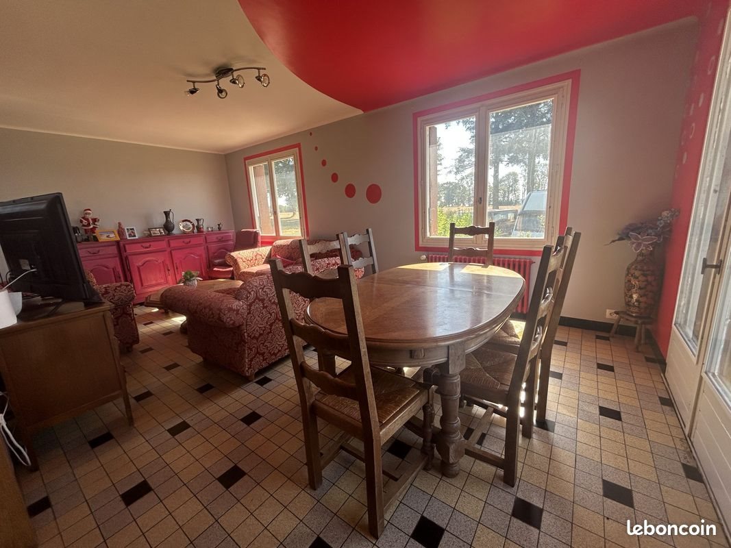 Maison à vendre, 81m², Pont-d'Ouilly