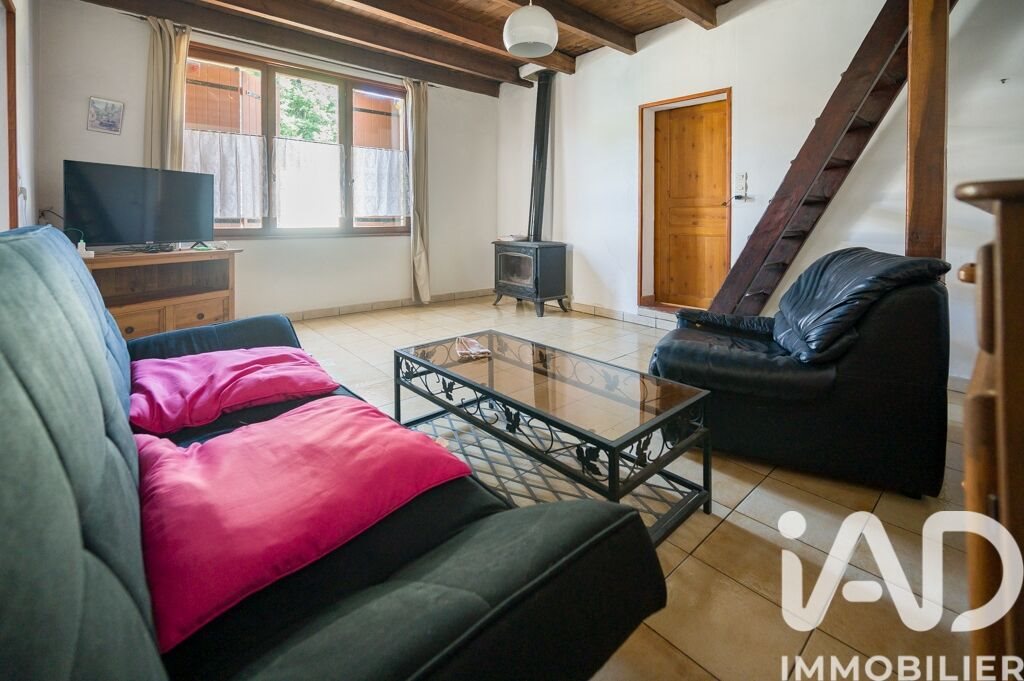 Maison à vendre, 107m², Saint-Martial-d'Artenset