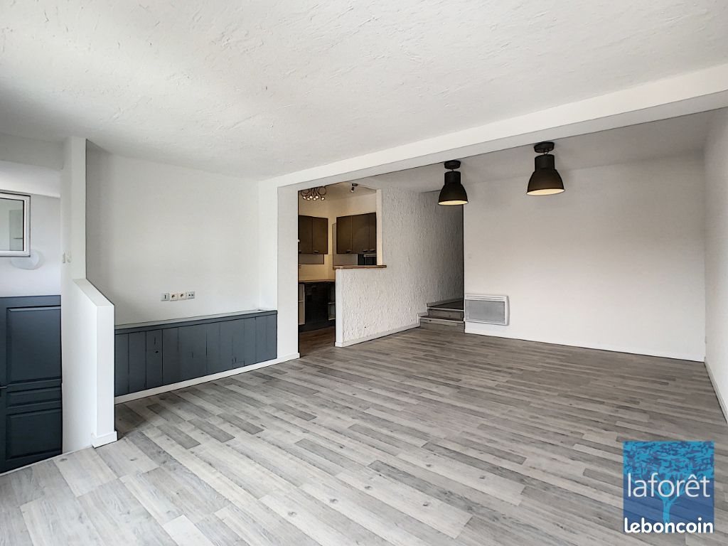 Appartement à louer, 61m², Millas