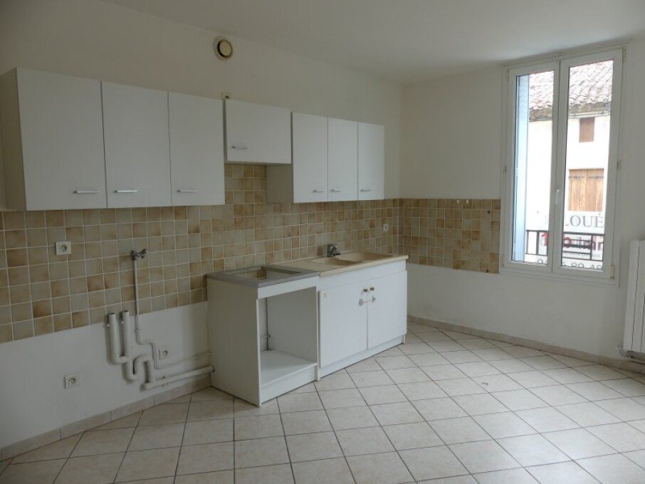 Appartement à louer, 89m², Cavillargues