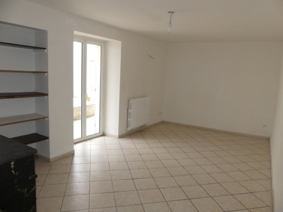 Appartement à louer, 89m², Cavillargues