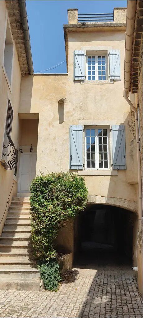 Maison à louer, 252m², Tresques