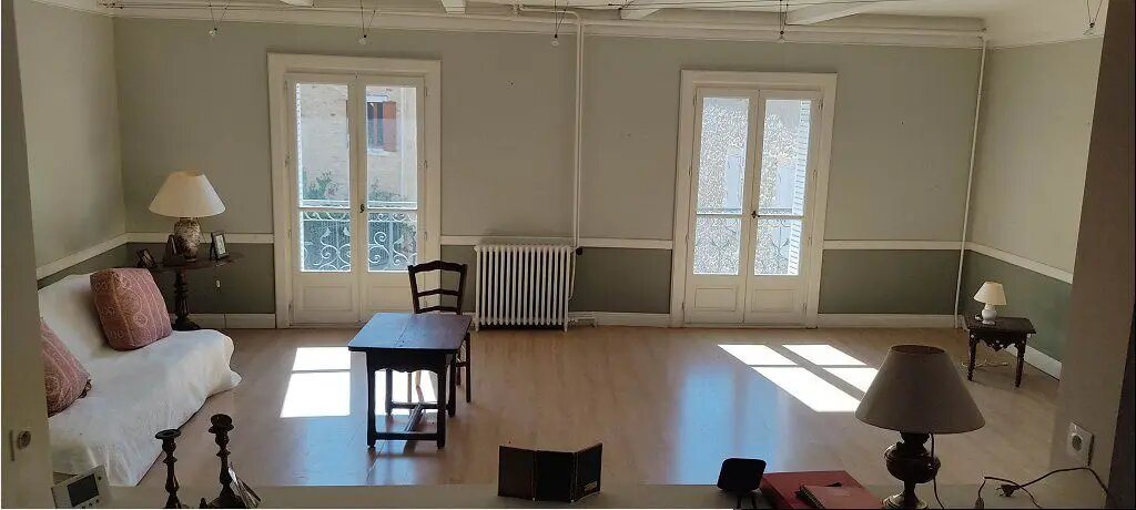 Maison à louer, 252m², Tresques