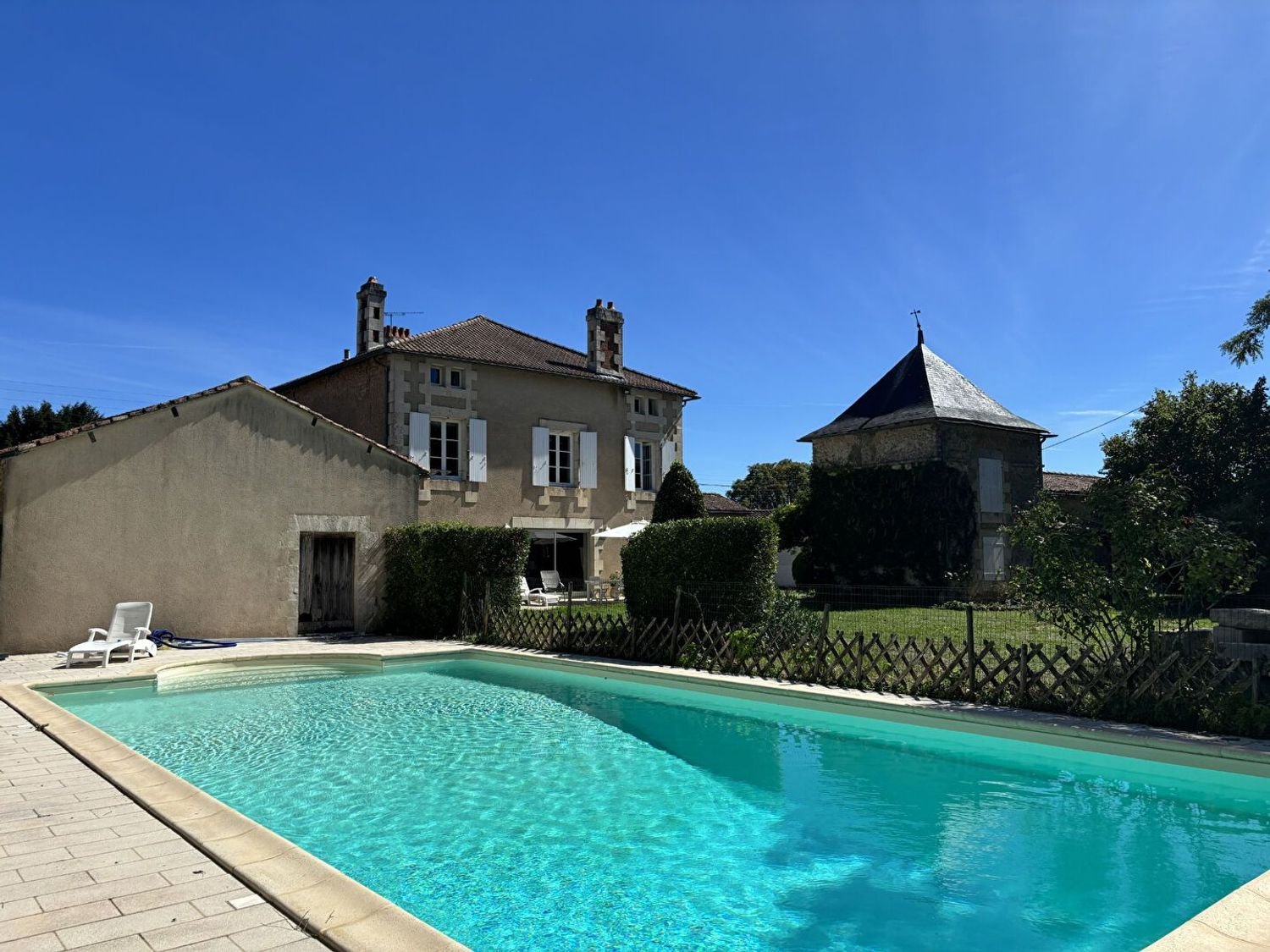 Maison à vendre, 337m², La Villedieu-du-Clain
