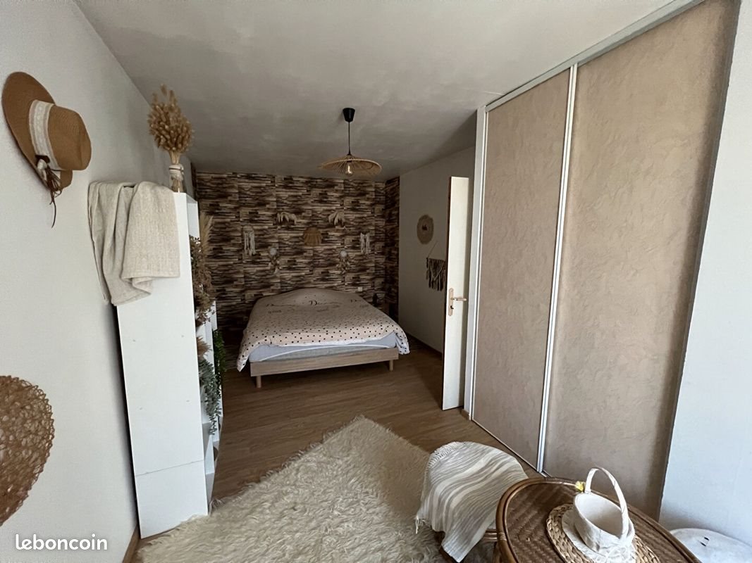Maison à louer, 80m², Pleyben