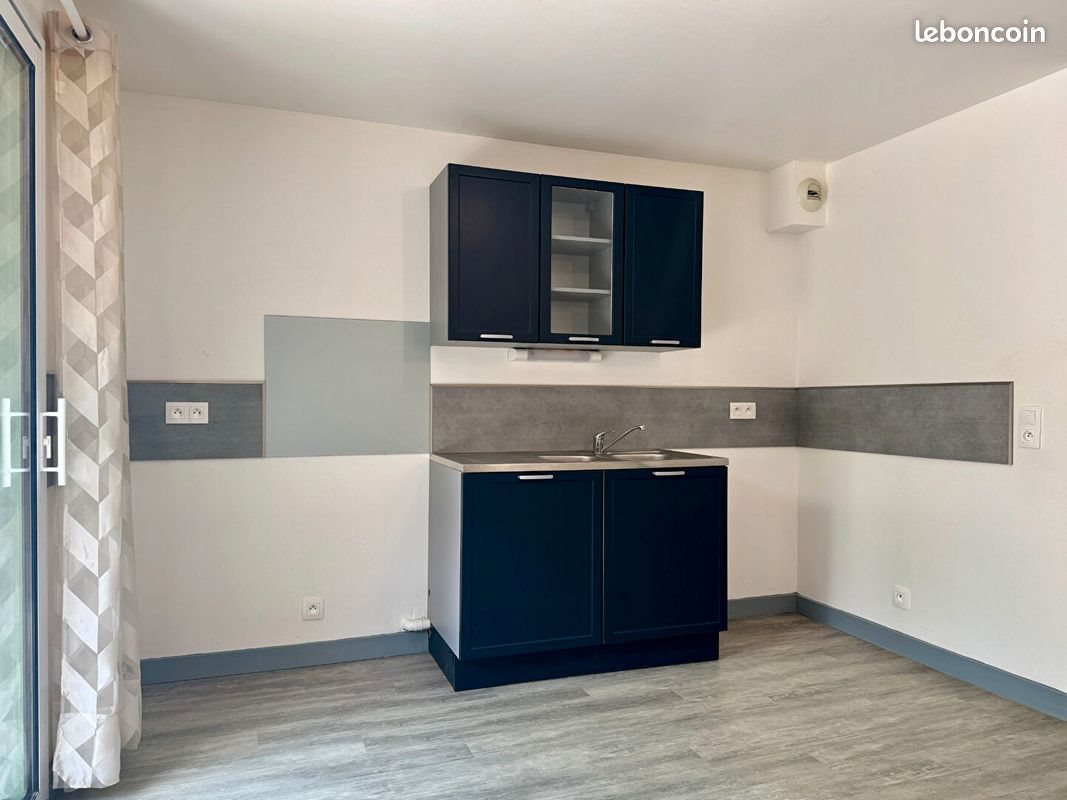 Appartement à louer, 53m², Pleyben