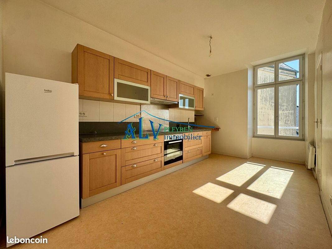 Appartement à louer, 90m², Pleyben