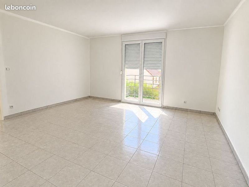 Appartement à louer, 63m², Villeneuve-sur-Yonne