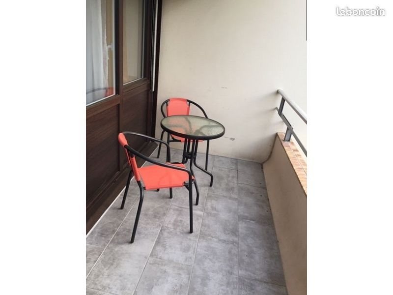 Appartement à louer, 40m², Paron