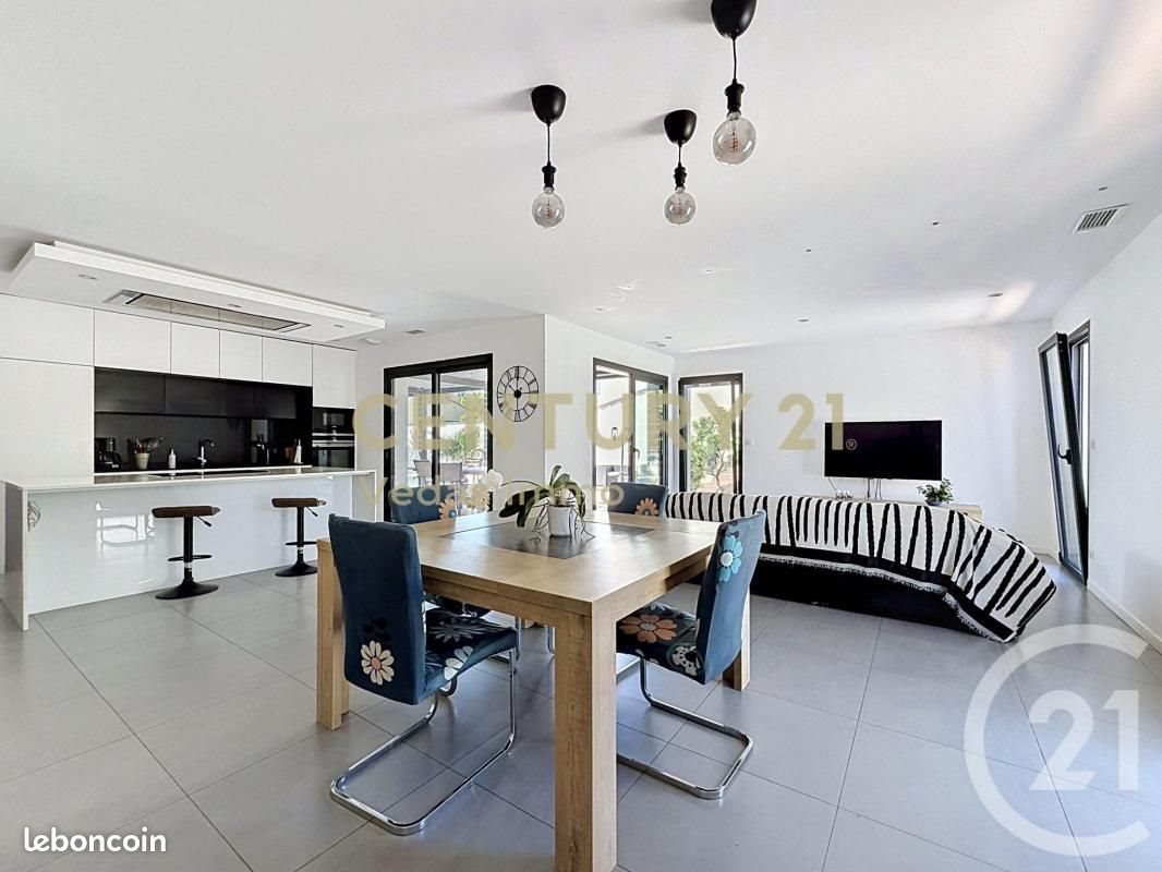Maison à vendre, 117m², Gigean