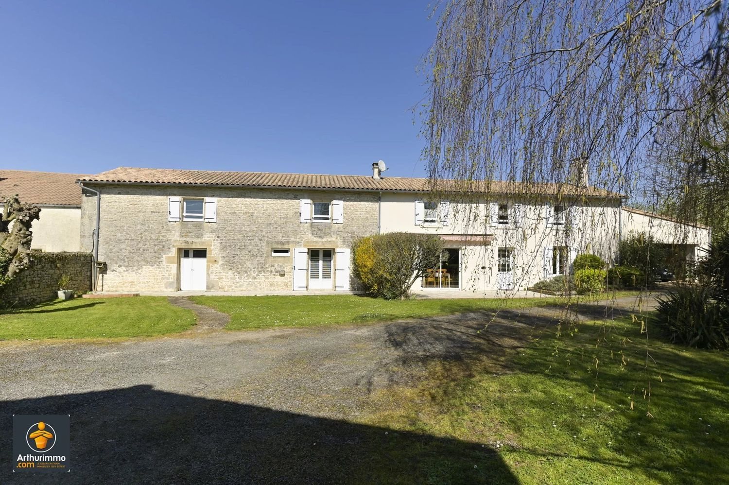 Maison à vendre, 226m², Sainte-Néomaye