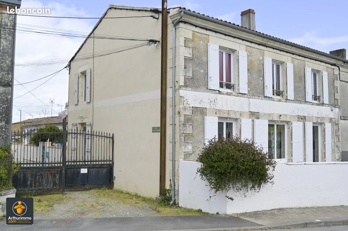 Maison à vendre, 165m², Saint-Hilaire-la-Palud