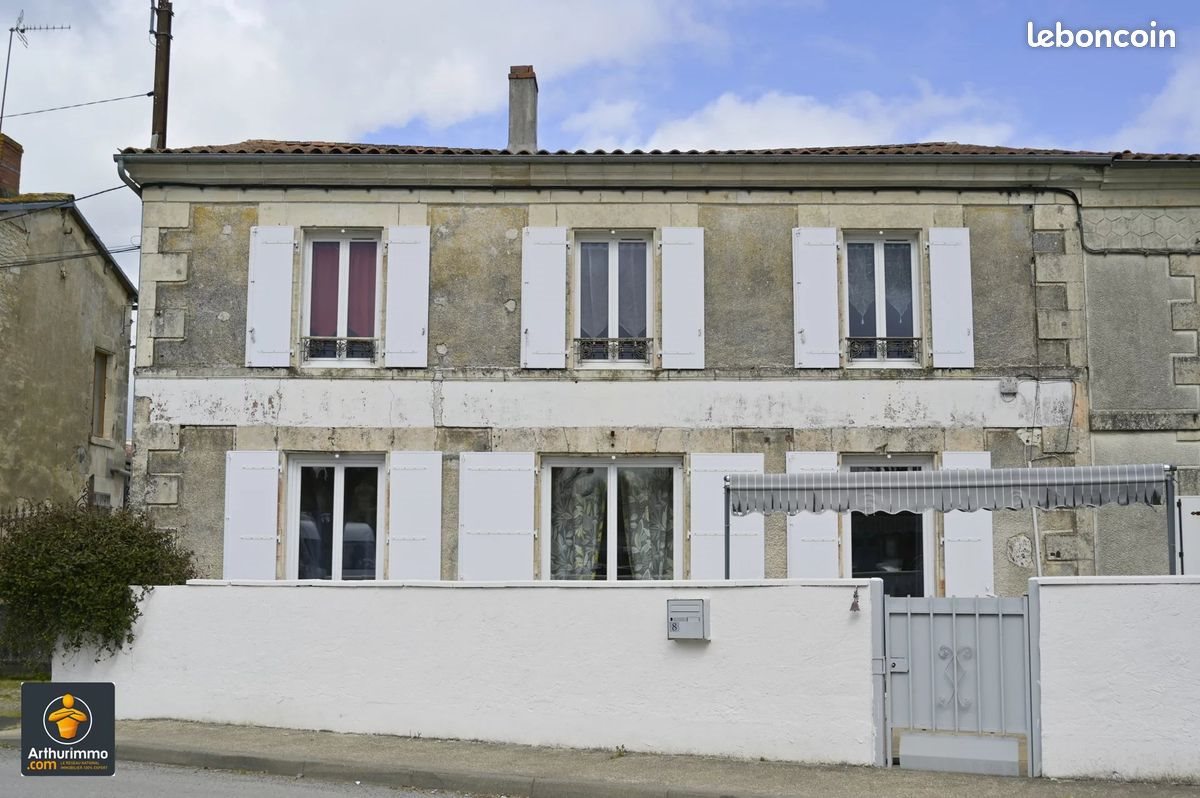 Maison à vendre, 165m², Saint-Hilaire-la-Palud
