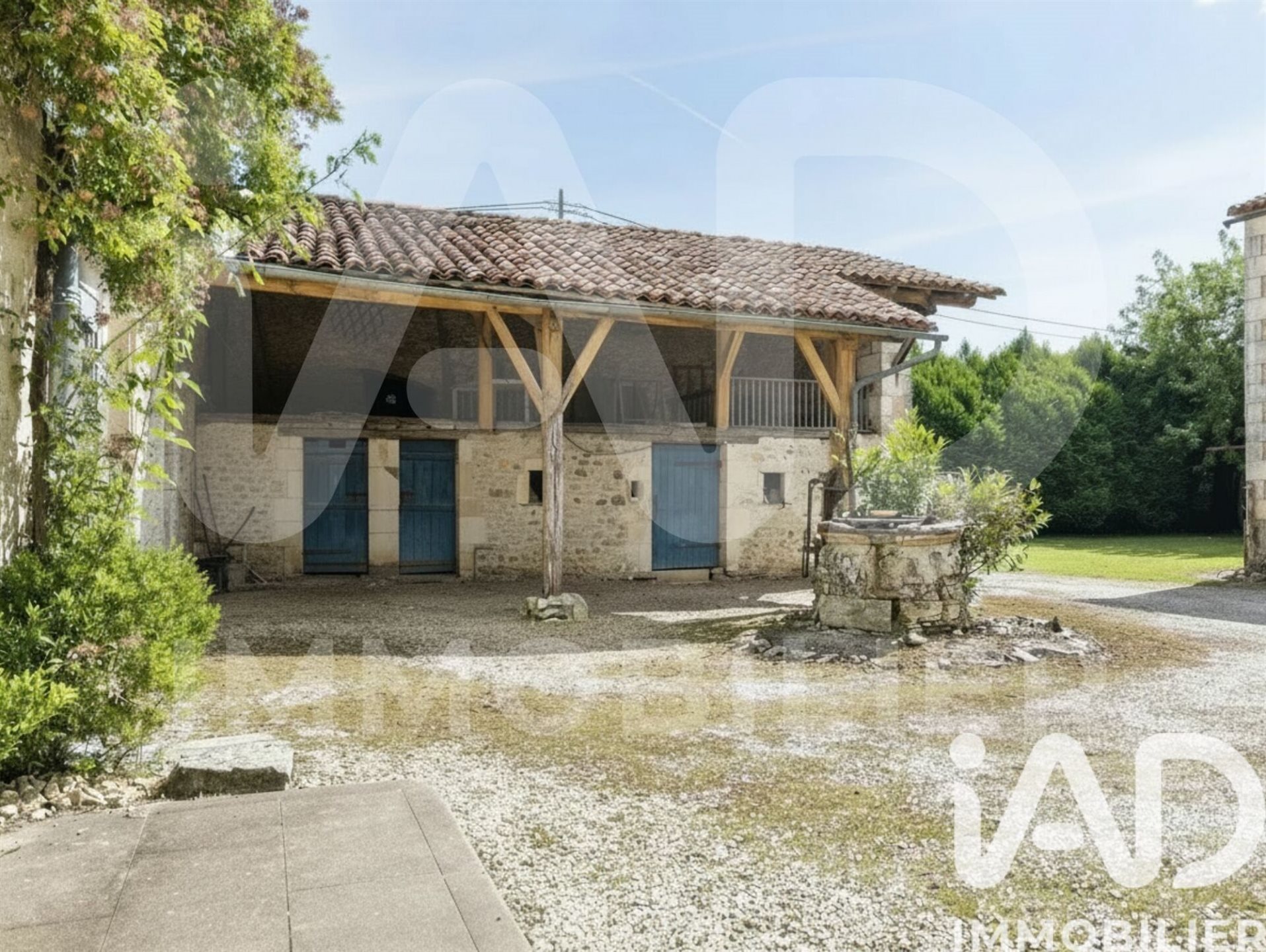 Maison à vendre, 286m², Chasseneuil-sur-Bonnieure