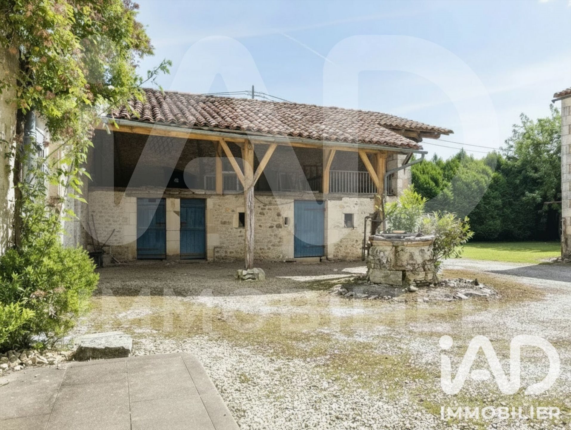 Maison à vendre, 286m², Chasseneuil-sur-Bonnieure
