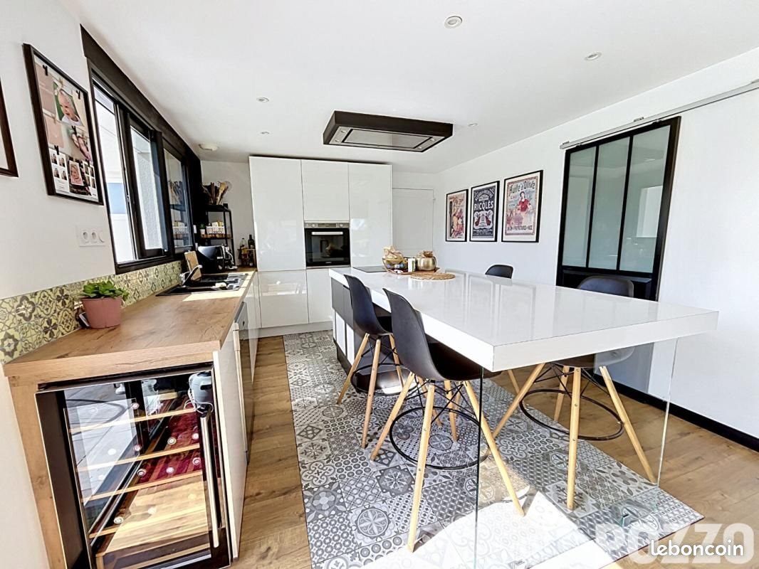 Maison à vendre, 130m², Vains