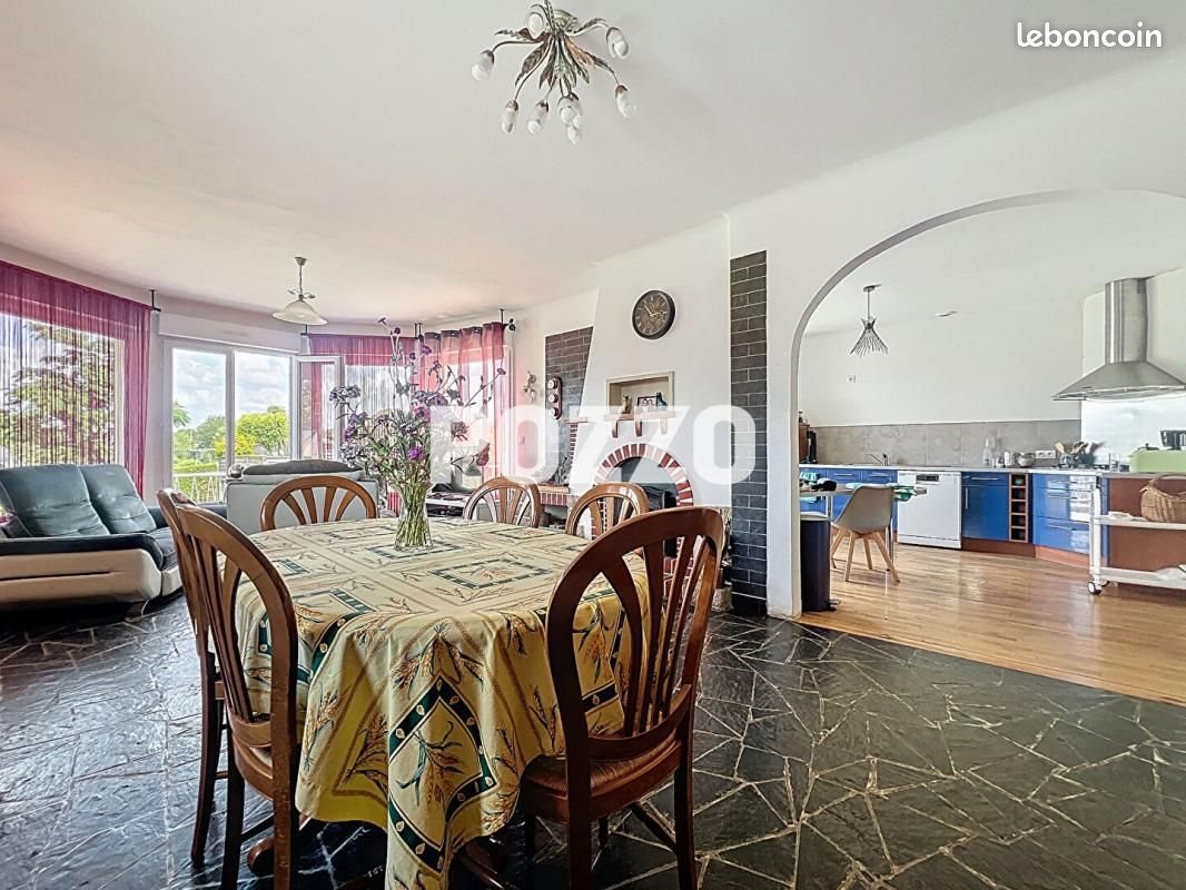 Maison à vendre, 120m², Saint-Hilaire-du-Harcouët