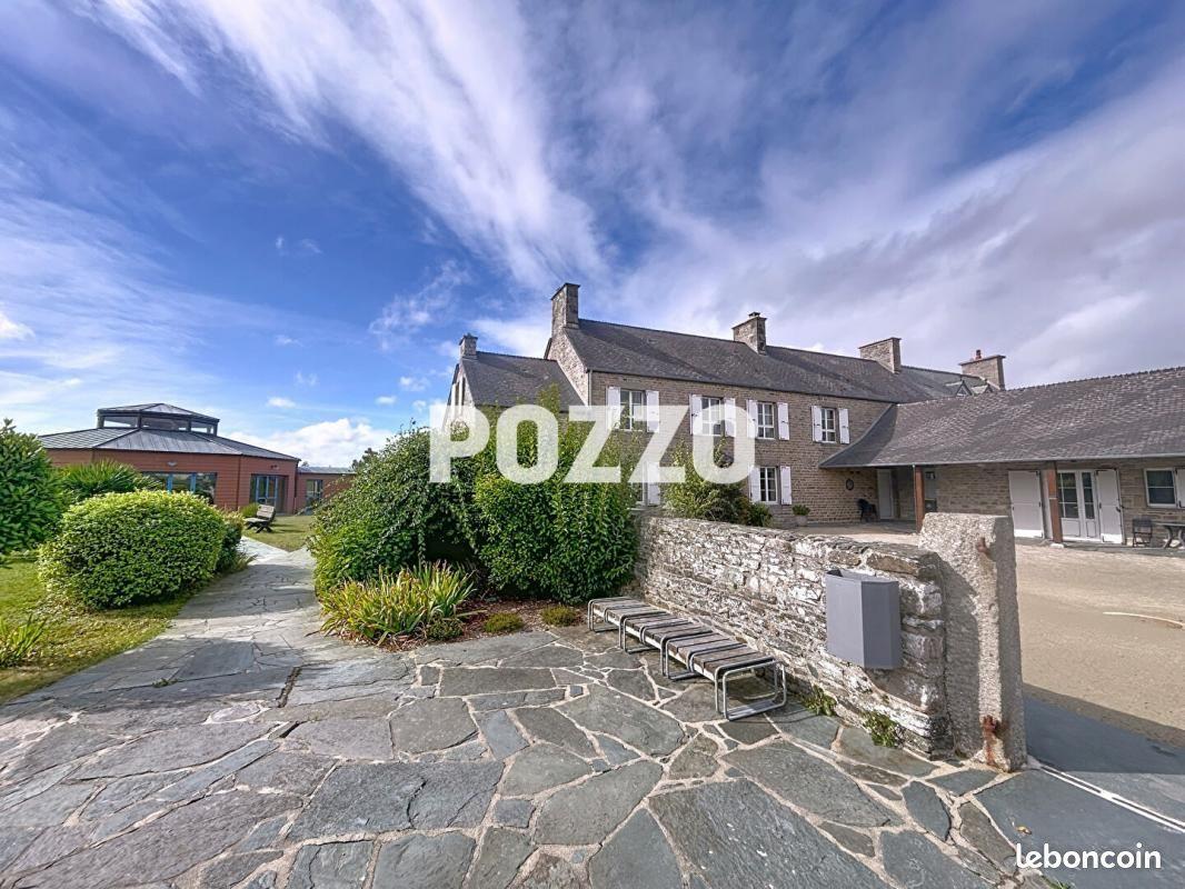 Maison à vendre, 394m², Surtainville
