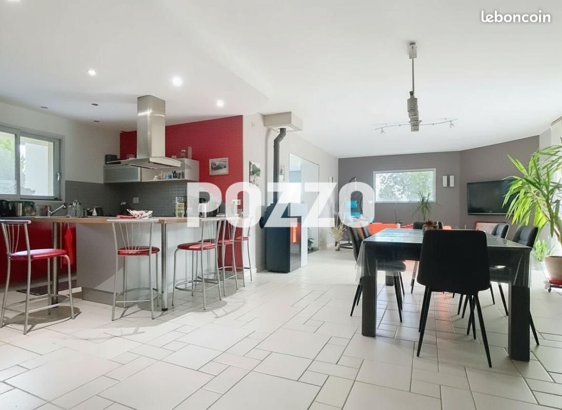 Maison à vendre, 250m², Val-Couesnon