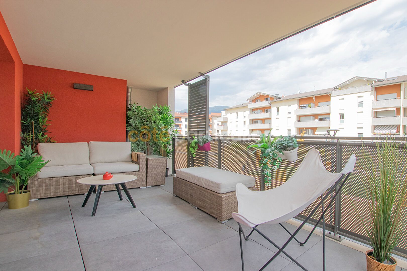 Appartement à louer, 76m², Cessy