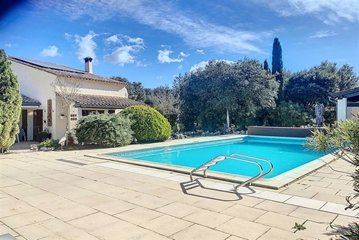 Appartement 6 pièces 223 m² · à Uzès · 223 m² · 684 000 €