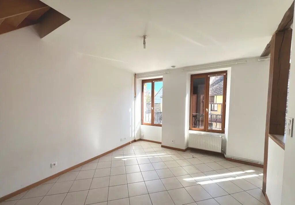 Appartement à louer, 45m², Villeneuve-sur-Yonne