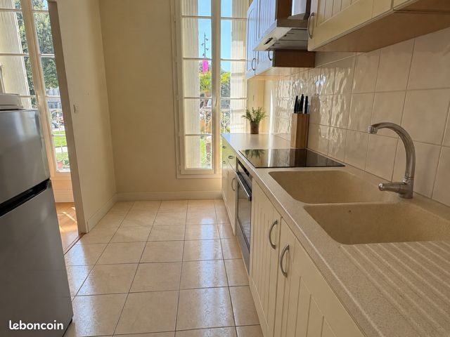 Appartement à louer, 71m², Rochefort