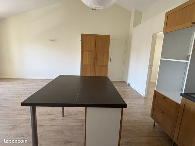 Appartement à louer, 53m², Rochefort