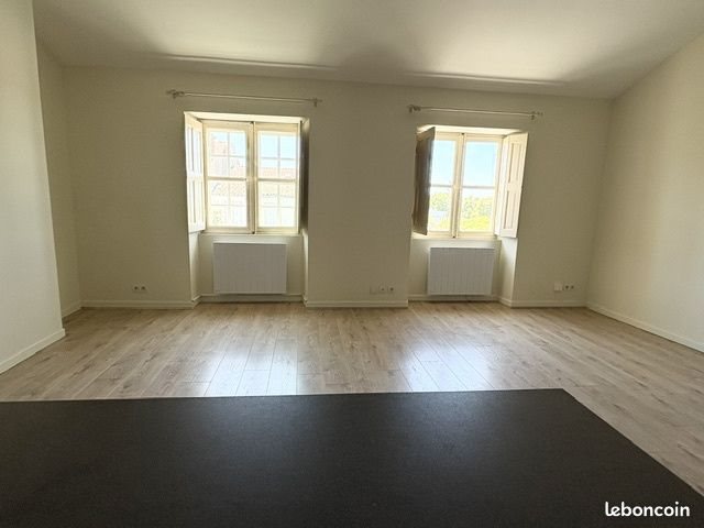 Appartement à louer, 53m², Rochefort