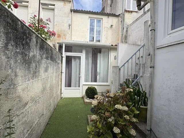 Appartement à louer, 35m², Rochefort