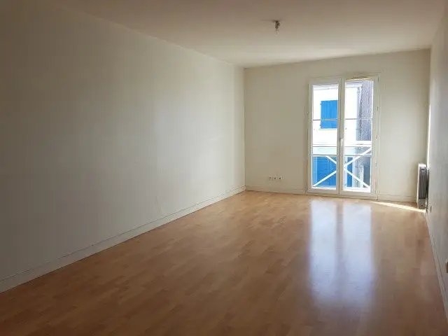 Appartement à louer, 57m², Rochefort
